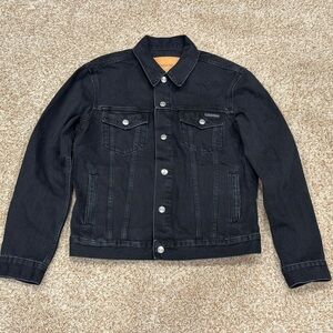 Calvin Klein - *NWOT* Men’s Classic Denim Trucker Jacket in Black (Size: M)